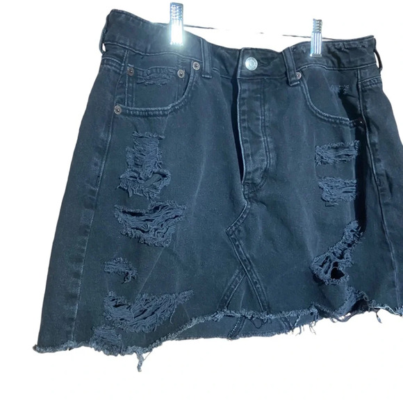 American Eagle Black High Rise Buttom Up Distressed Mini Skirt Size 12 - Picture 3 of 8